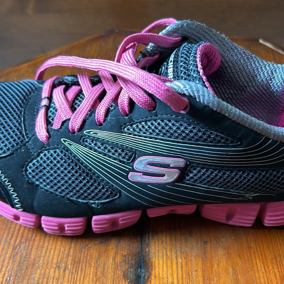 Skechers Sport Tennis Shoes - Picture 8 of 14